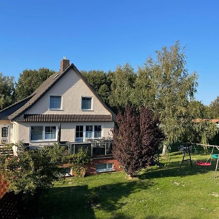 Ruegenferienhaus - Schaprode Hafen Экстерьер фото